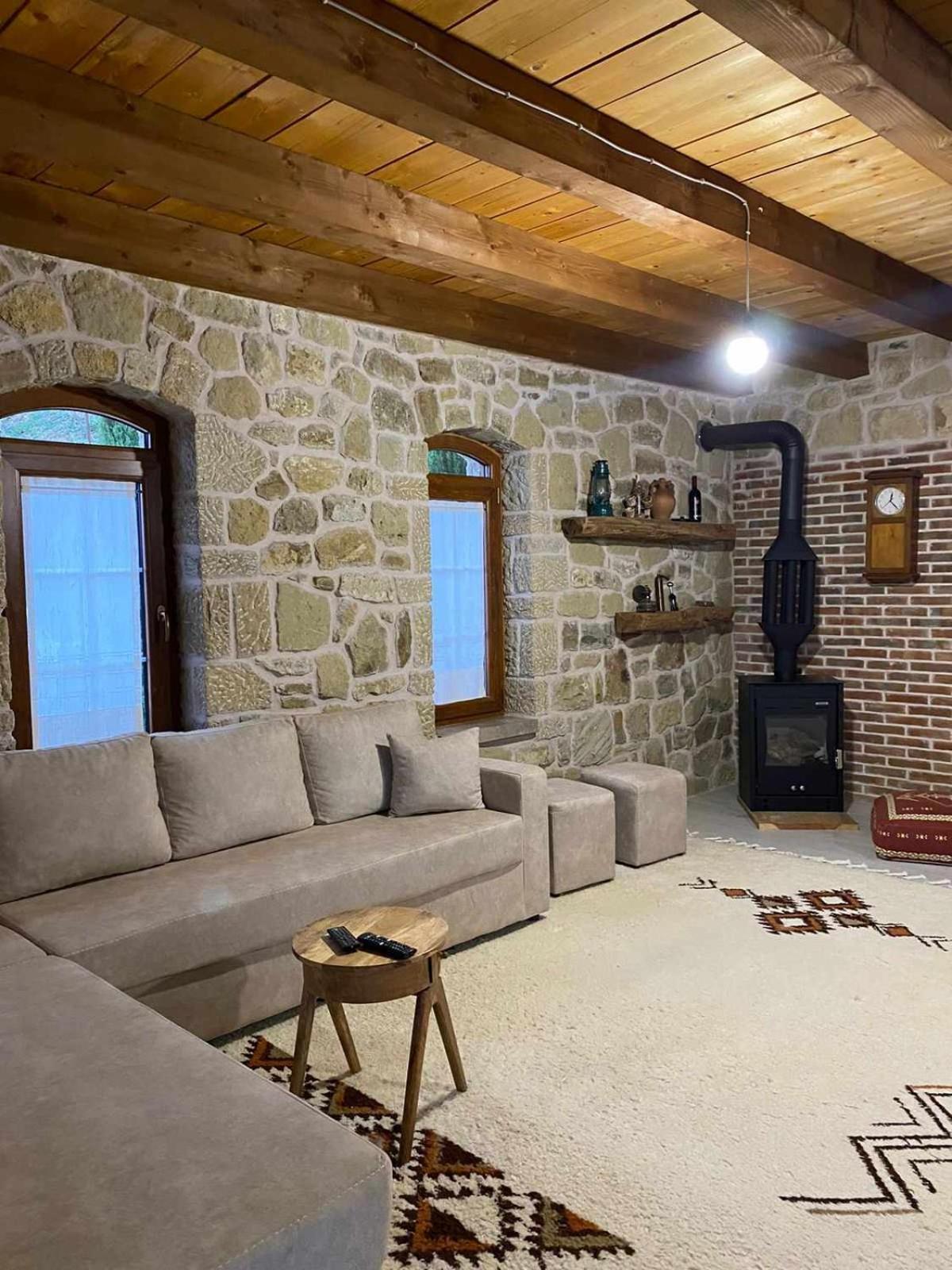 Bujtina Salko Villa Mucaj Exterior photo